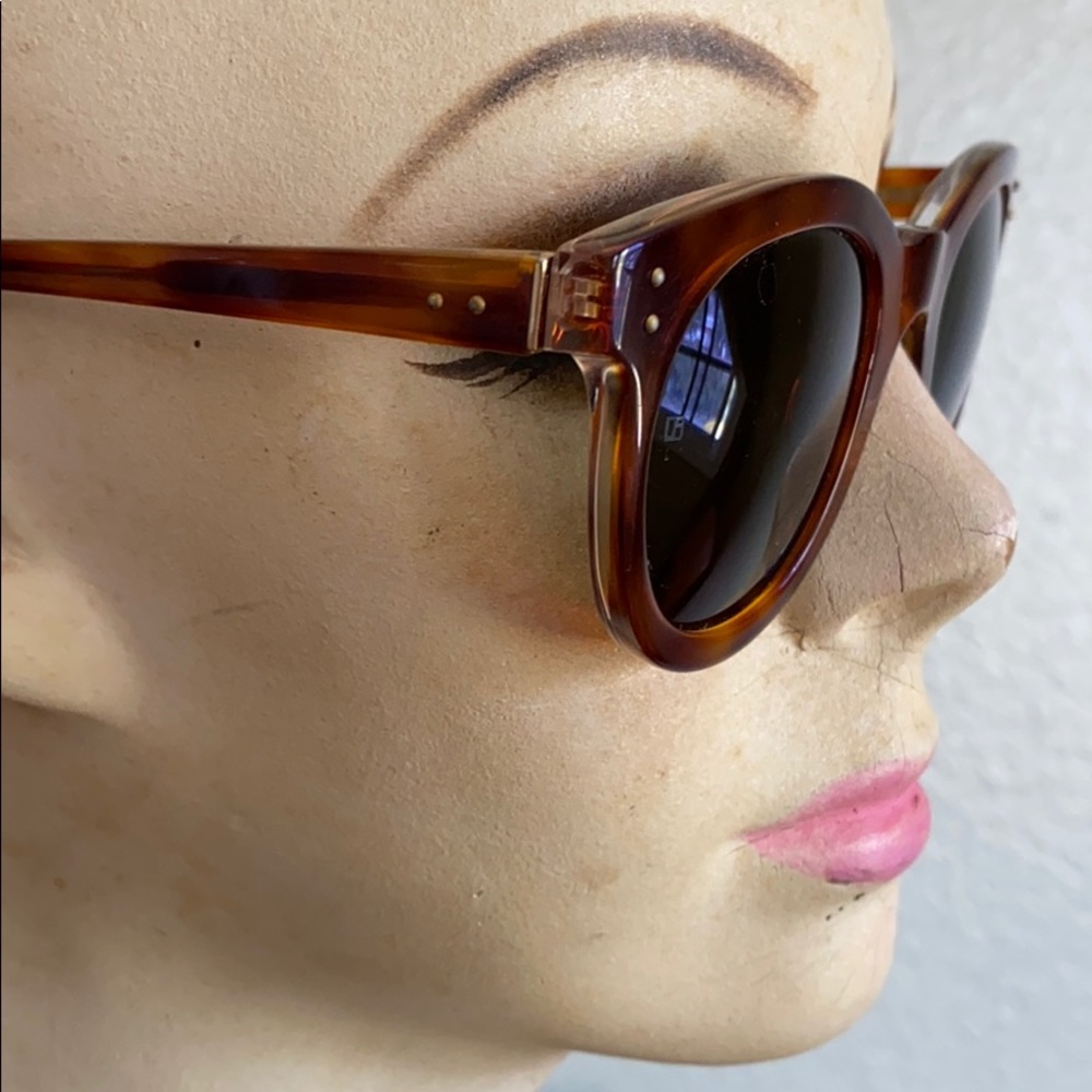 Linda Farrow Luxe Tortoise Shell Sunnies